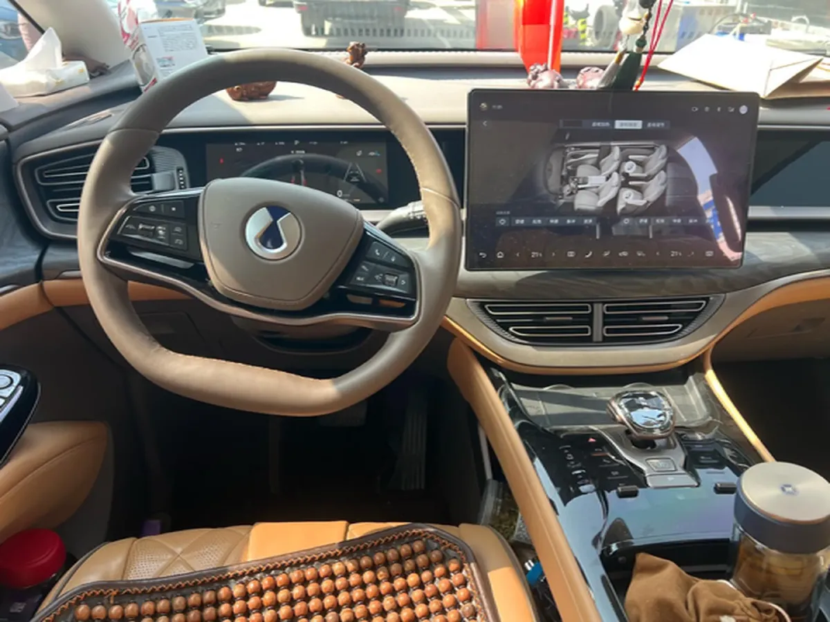 2024 Denza D9 1.5T 139HP L4 E-CVT PHEV 40KWH,autocango,china used car exporter,china ev exporter,chinese used car exporter,chinese used ev exporter