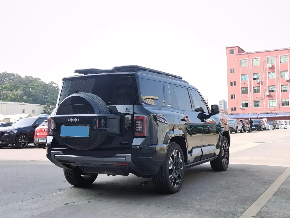2025 FangChengBao Bao 8 2.0T 245HP L4 E-CVT PHEV 36.8KWH,autocango,china used car exporter,china ev exporter,chinese used car exporter,chinese used ev exporter