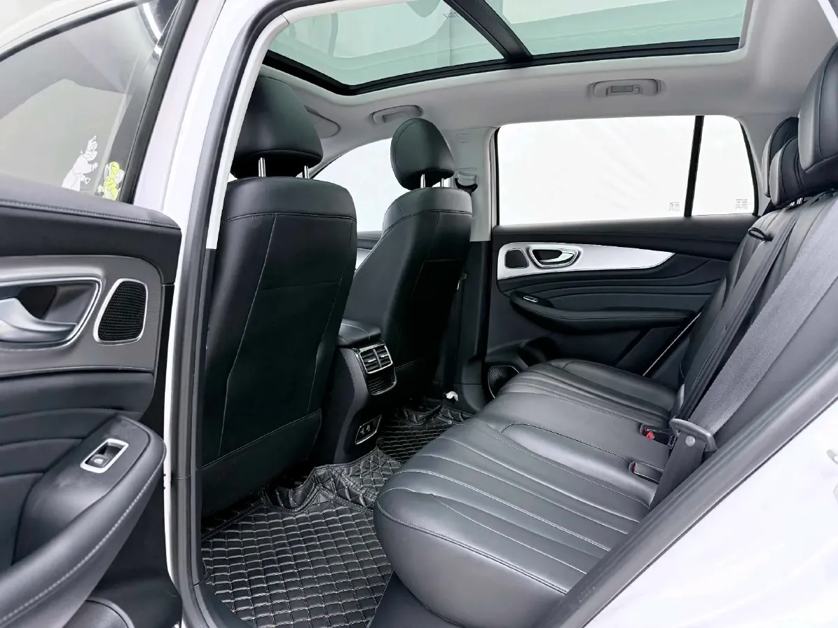 2019 Roewe RX5 MAX 1.5T 173HP L4 6AT,autocango,china used car exporter,china ev exporter,chinese used car exporter,chinese used ev exporter