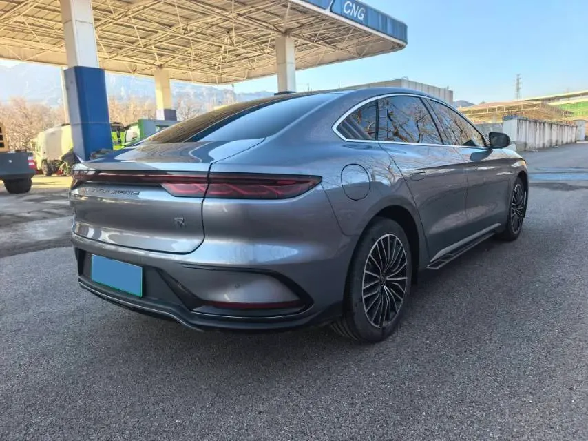 2022 Volkswagen Tiguan L 2.0T 186HP L4 7DCT,autocango,china used car exporter,china ev exporter,chinese used car exporter,chinese used ev exporter