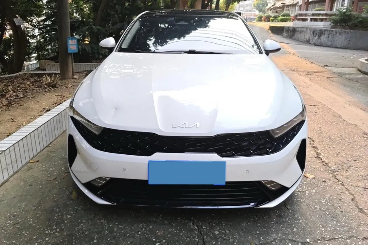 2021 Kia K5 2.0T 240HP L4 8AT,autocango,china used car exporter,china ev exporter,chinese used car exporter,chinese used ev exporter