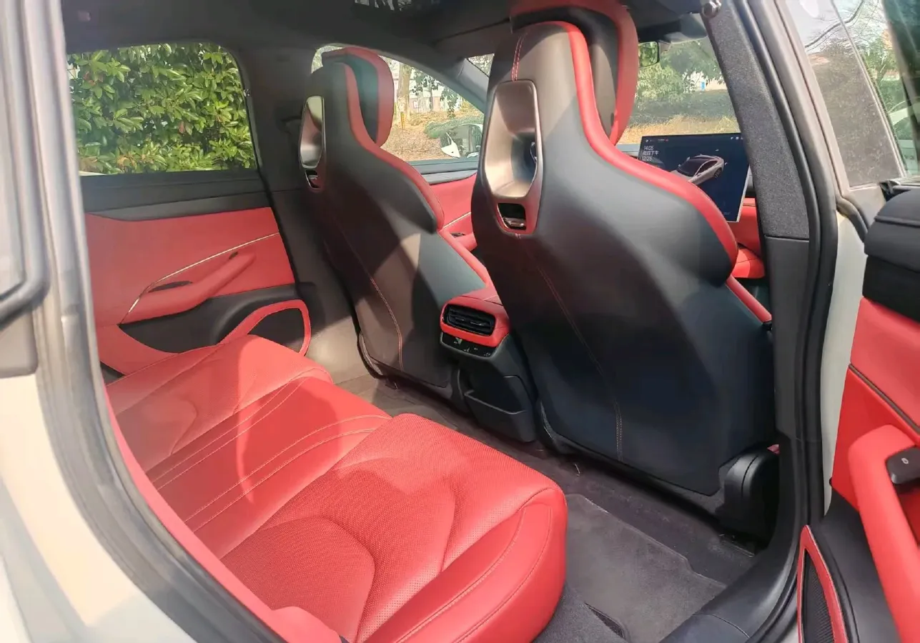 2024 MI SU7 BEV 73.6KWH,autocango,china used car exporter,china ev exporter,chinese used car exporter,chinese used ev exporter