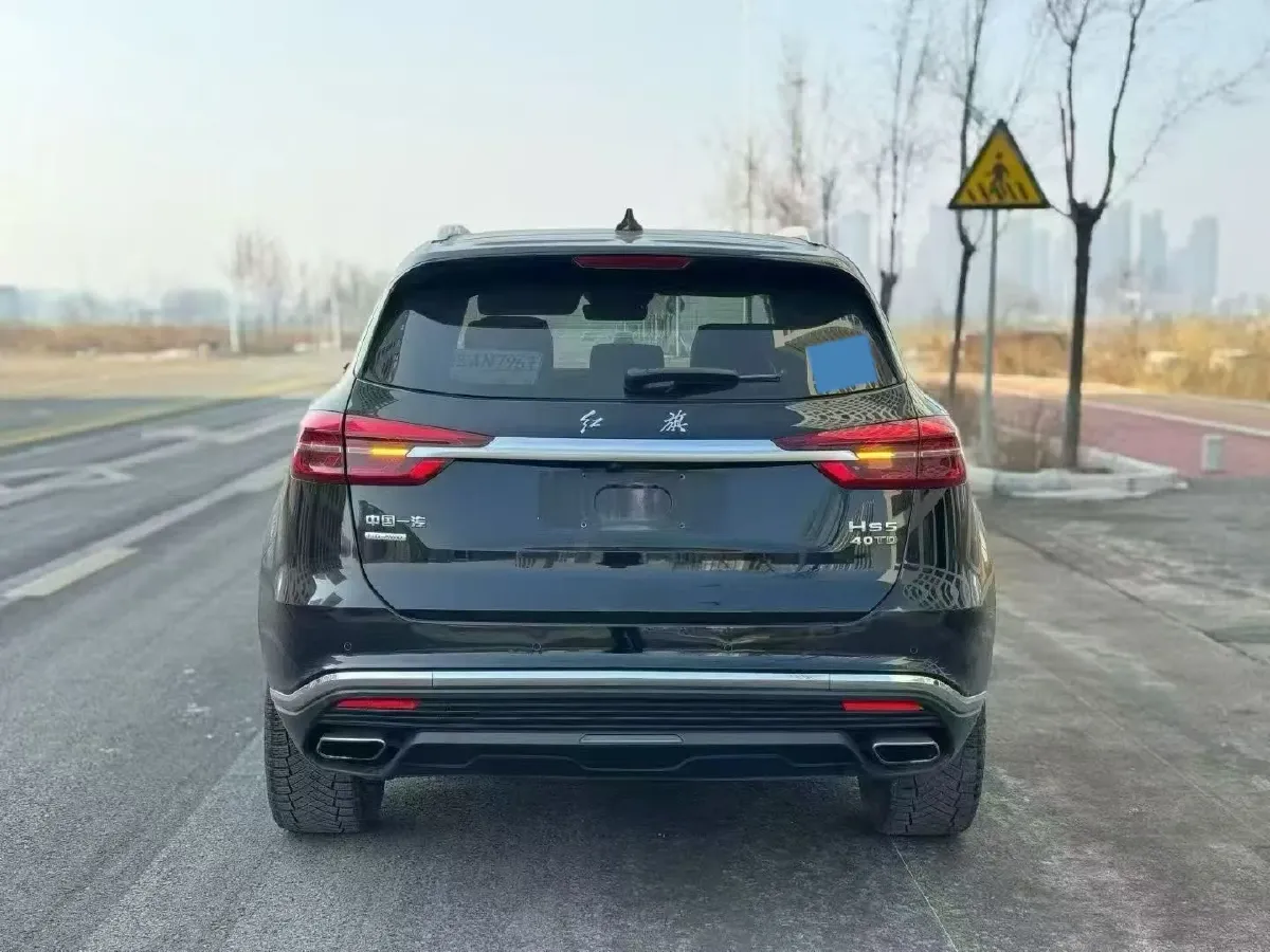 2022 HongQi HS5 2.0T 224HP L4 6AT,autocango,china used car exporter,china ev exporter,chinese used car exporter,chinese used ev exporter