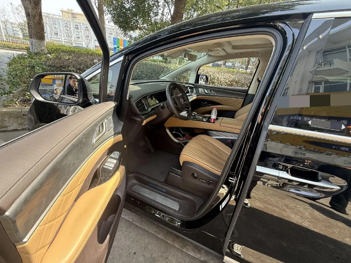 2024 Denza D9 1.5T 139HP L4 E-CVT PHEV 20.39KWH,autocango,china used car exporter,china ev exporter,chinese used car exporter,chinese used ev exporter