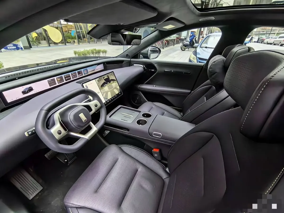 2024 Avatr 07 1.5T 156HP L4 REEV 39.05KWH,autocango,china used car exporter,china ev exporter,chinese used car exporter,chinese used ev exporter