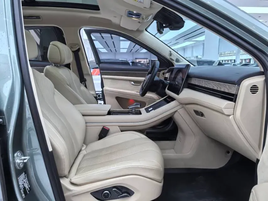 2022 Infiniti Q50L 2.0T 211HP L4 7AT,autocango,china used car exporter,china ev exporter,chinese used car exporter,chinese used ev exporter