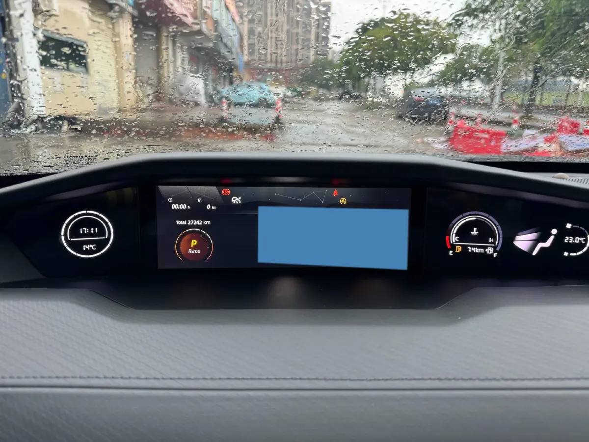 2022 ChangAn UNI-V 1.5T 188HP L4 7DCT,autocango,china used car exporter,china ev exporter,chinese used car exporter,chinese used ev exporter