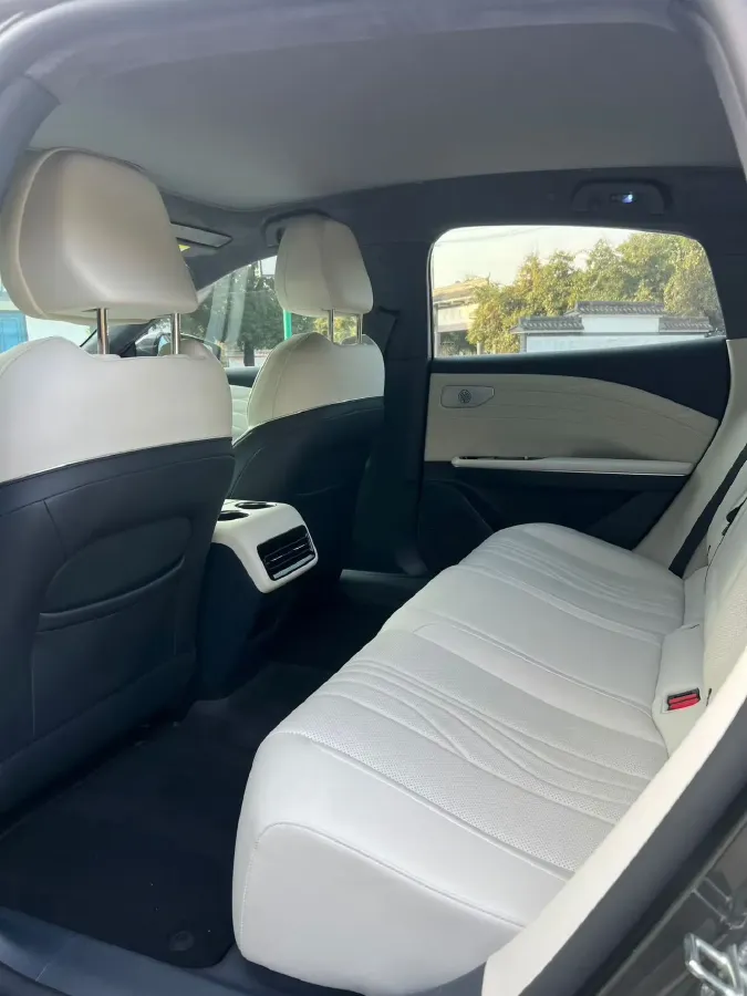 2024 Geely Galaxy E8 BEV 62KWH,autocango,china used car exporter,china ev exporter,chinese used car exporter,chinese used ev exporter