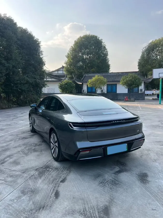 2024 Geely Galaxy E8 BEV 62KWH,autocango,china used car exporter,china ev exporter,chinese used car exporter,chinese used ev exporter