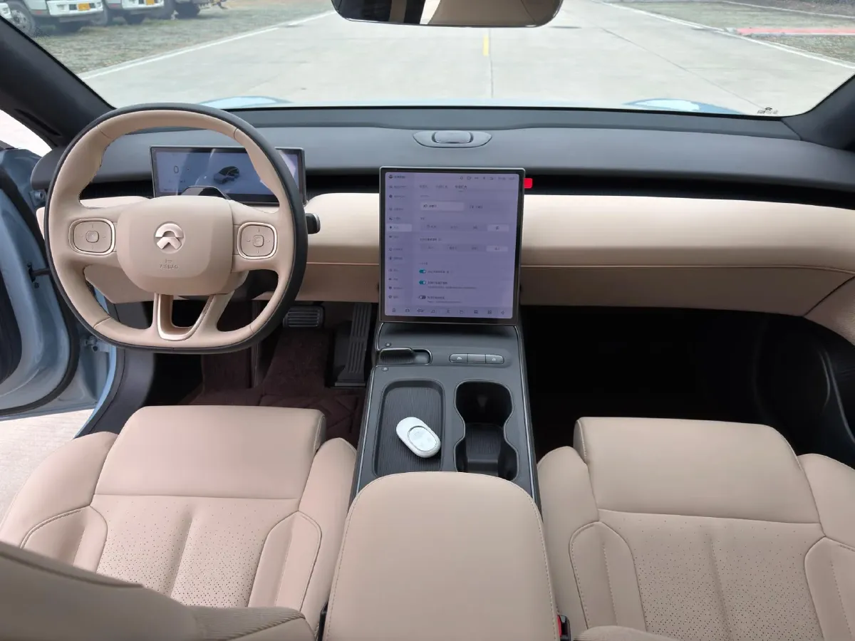 2024 NIO ET5T BEV 75KWH,autocango,china used car exporter,china ev exporter,chinese used car exporter,chinese used ev exporter