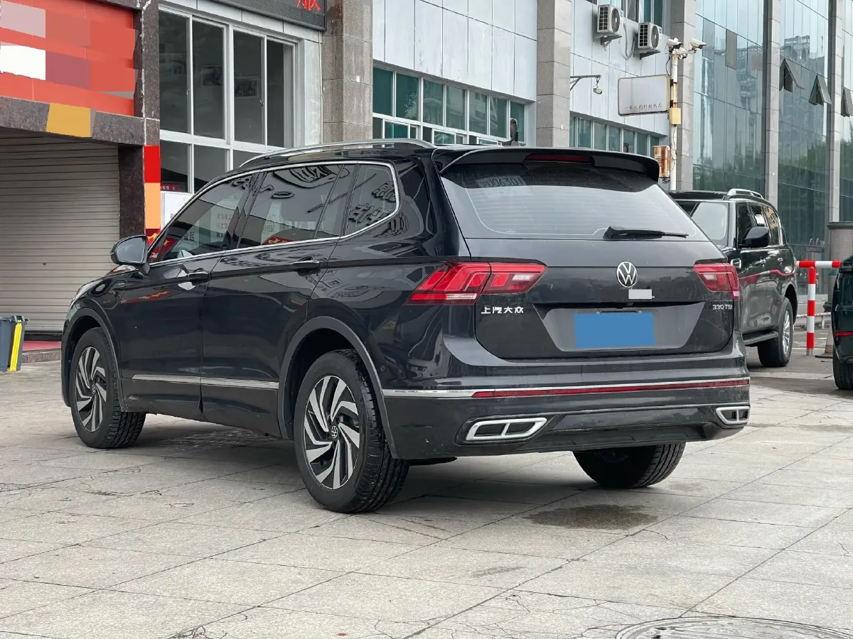2024 Volkswagen Tiguan L 2.0T 186HP L4 7DCT,autocango,china used car exporter,china ev exporter,chinese used car exporter,chinese used ev exporter