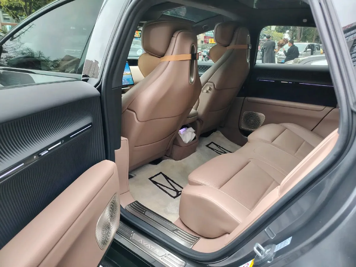 2025 Avatr 12 BEV 94.53KWH,autocango,china used car exporter,china ev exporter,chinese used car exporter,chinese used ev exporter