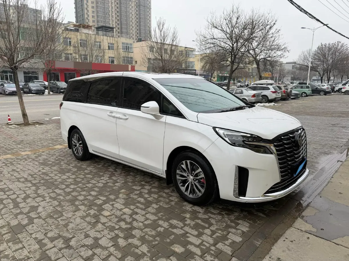 2023 Buick GL8 2.0T 237HP L4 9AT,autocango,china used car exporter,china ev exporter,chinese used car exporter,chinese used ev exporter