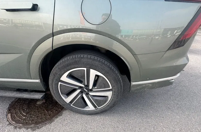 2025 WEY BlueMountain 1.5T 170HP L4 4DHT PHEV 44.5KWH,autocango,china used car exporter,china ev exporter,chinese used car exporter,chinese used ev exporter