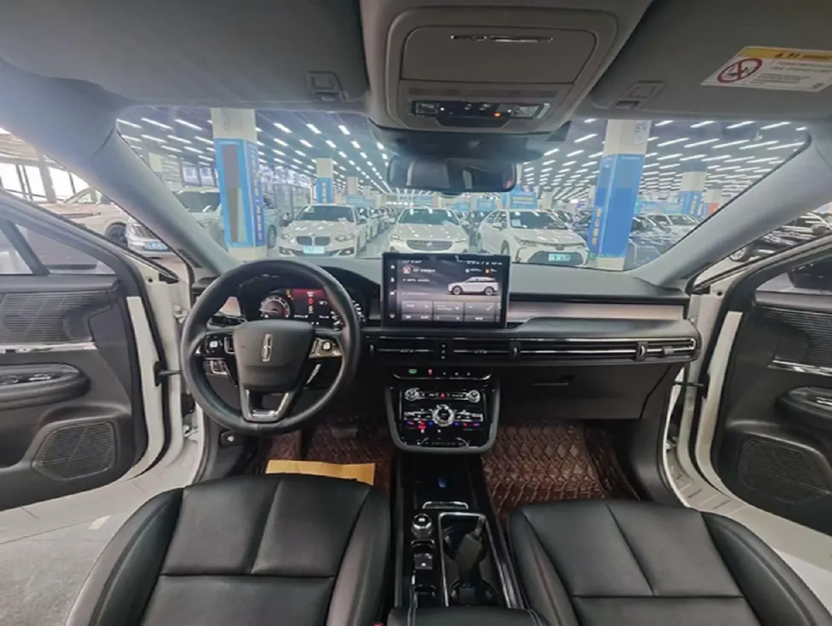 2021 Lincoln Corsair 2.0T 245HP L4 8AT,autocango,china used car exporter,china ev exporter,chinese used car exporter,chinese used ev exporter