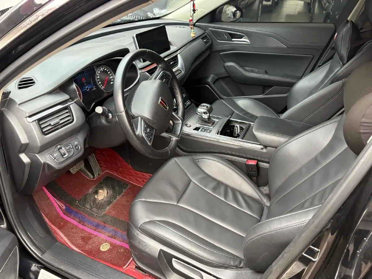 2020 HongQi H5 1.5T 169HP L4 7DCT,autocango,china used car exporter,china ev exporter,chinese used car exporter,chinese used ev exporter