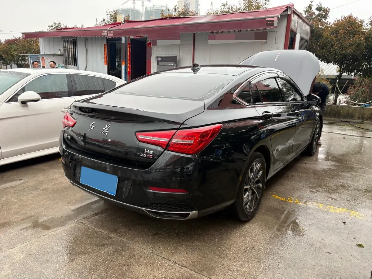2020 HongQi H5 1.5T 169HP L4 7DCT,autocango,china used car exporter,china ev exporter,chinese used car exporter,chinese used ev exporter