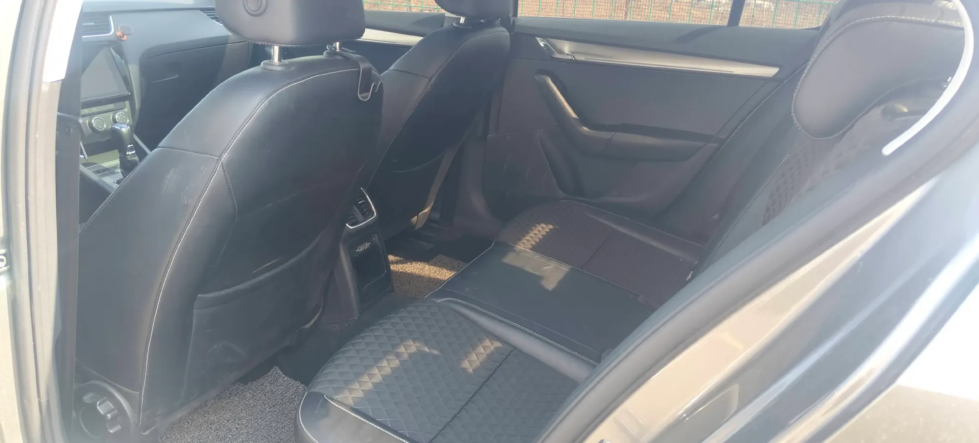 2019 Skoda Octavia 1.5L 116HP L4 6AT,autocango,china used car exporter,china ev exporter,chinese used car exporter,chinese used ev exporter