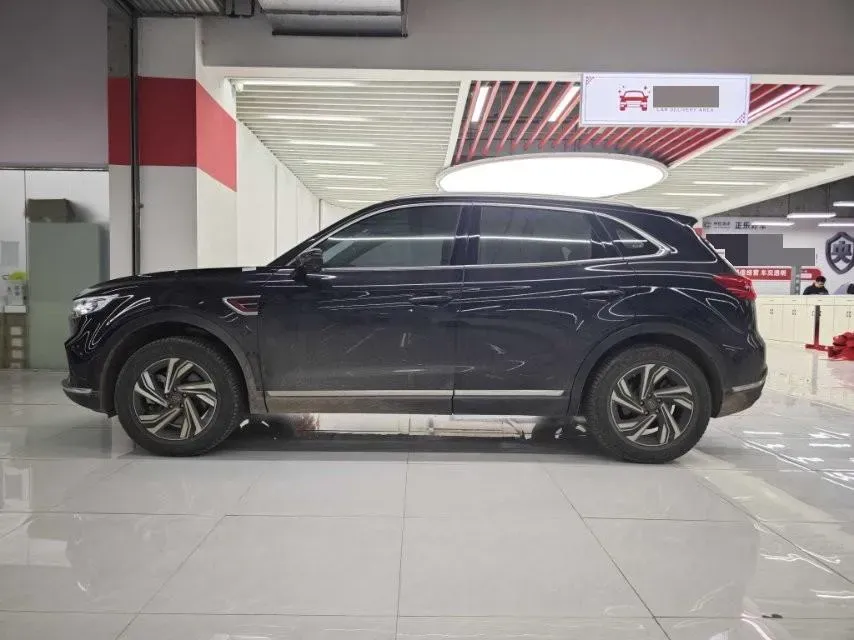 2022 HongQi HS5 2.0T 224HP L4 6AT,autocango,china used car exporter,china ev exporter,chinese used car exporter,chinese used ev exporter