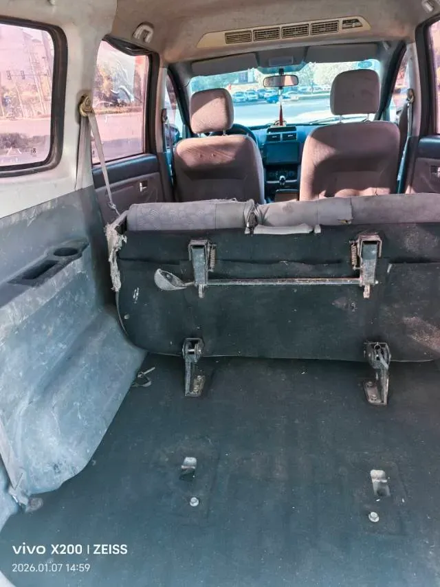 2014 WuLing HongGuang 1.5L 112HP L4 5MT,autocango,china used car exporter,china ev exporter,chinese used car exporter,chinese used ev exporter