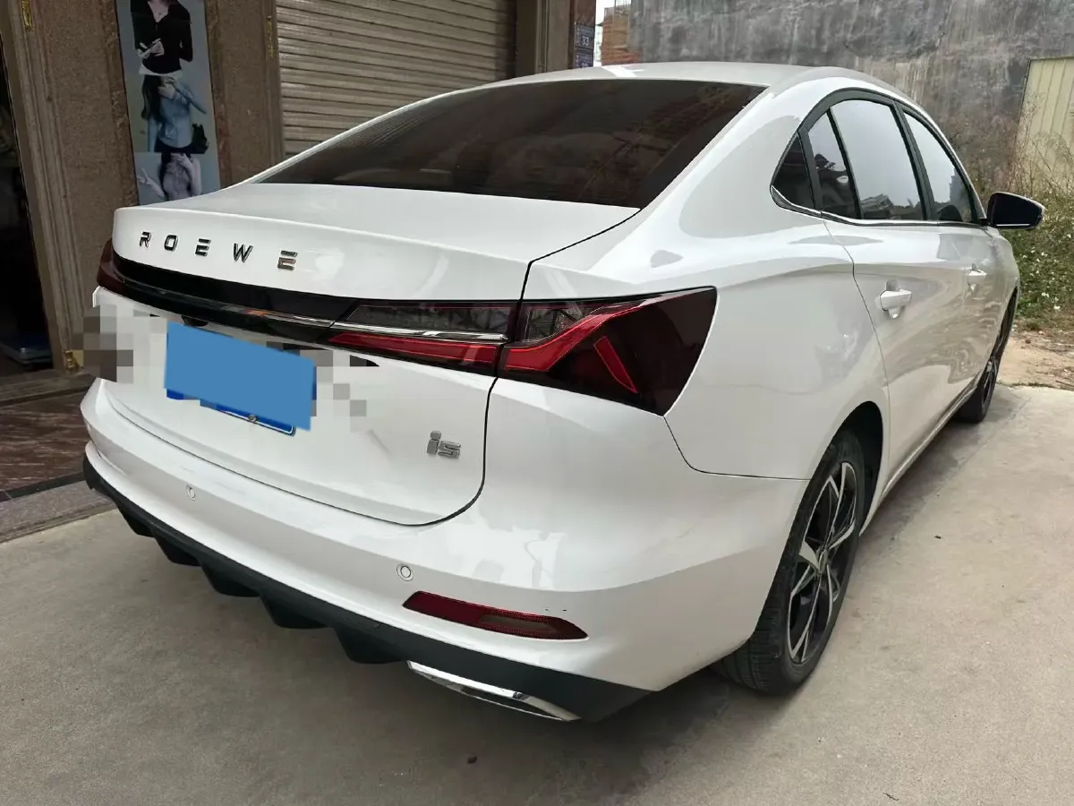 2023 Roewe i5 1.5L 129HP L4 CVT,autocango,china used car exporter,china ev exporter,chinese used car exporter,chinese used ev exporter