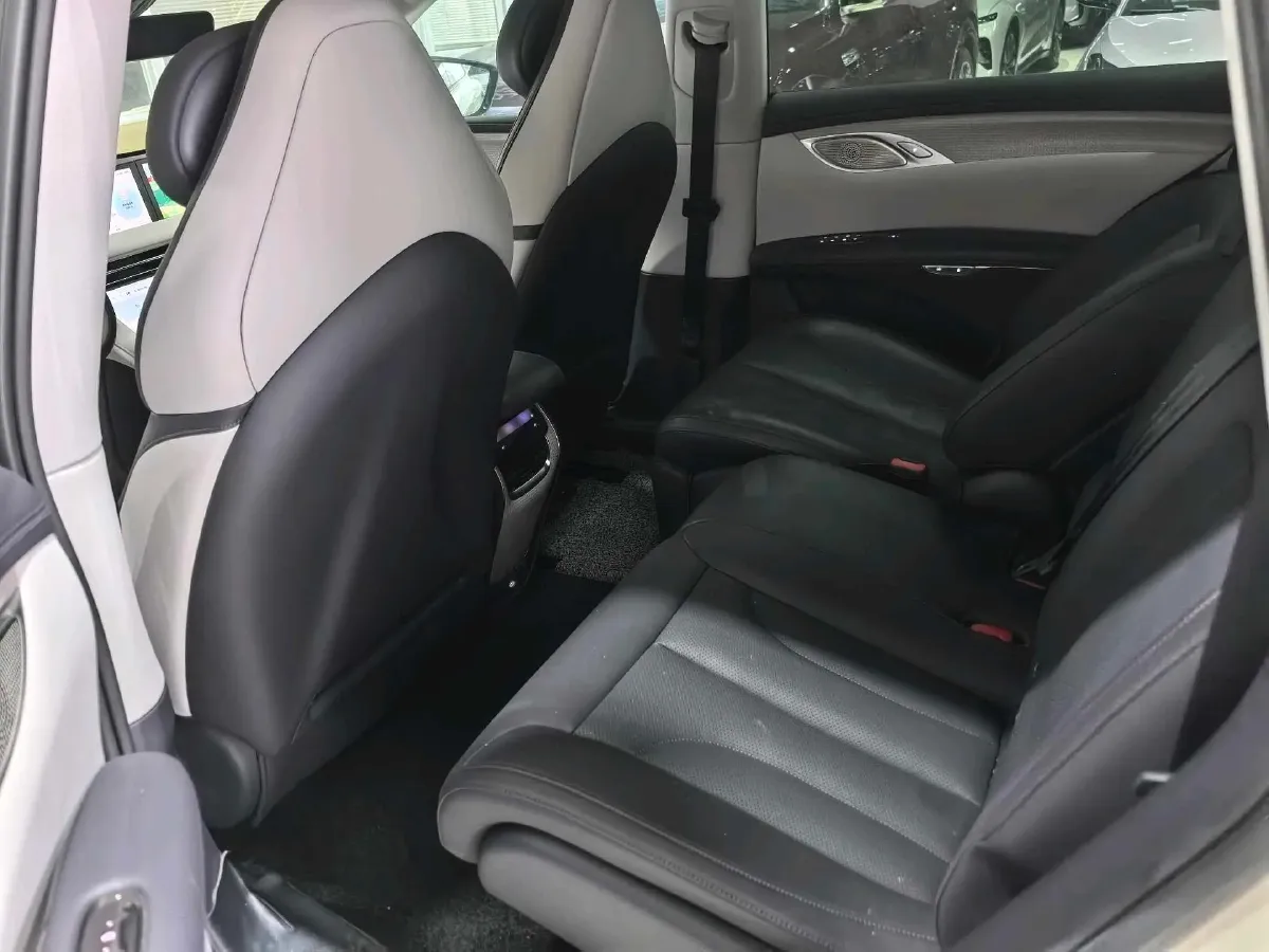 2023 IM LS7 BEV 90KWH,autocango,china used car exporter,china ev exporter,chinese used car exporter,chinese used ev exporter