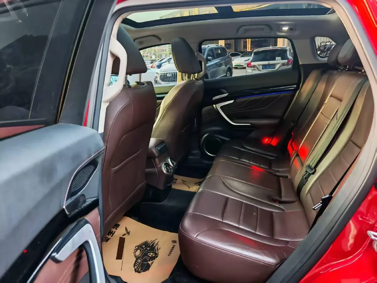 2017 WEY VV7 2.0T 234HP L4 7DCT,autocango,china used car exporter,china ev exporter,chinese used car exporter,chinese used ev exporter