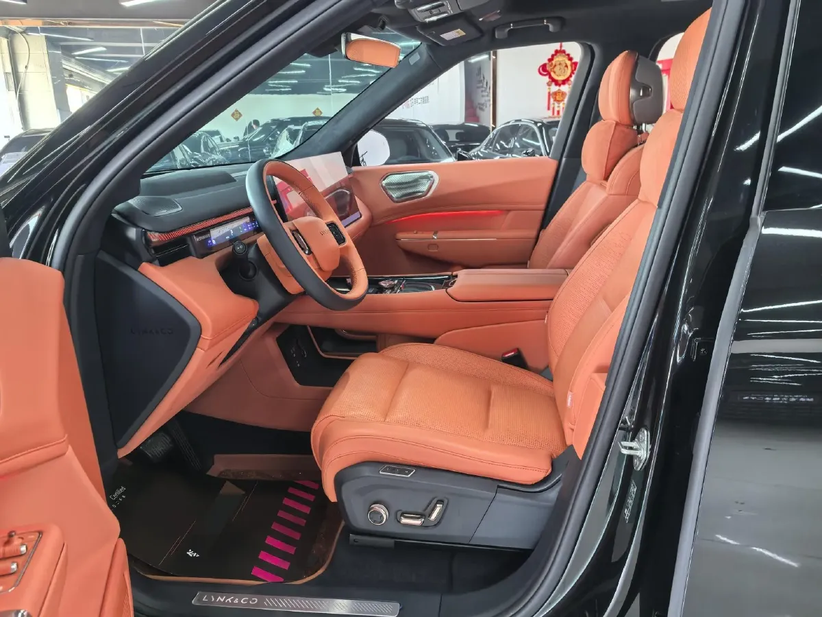 2025 LYNK&CO 900 2.0T 254HP L4 3DHT PHEV,autocango,china used car exporter,china ev exporter,chinese used car exporter,chinese used ev exporter