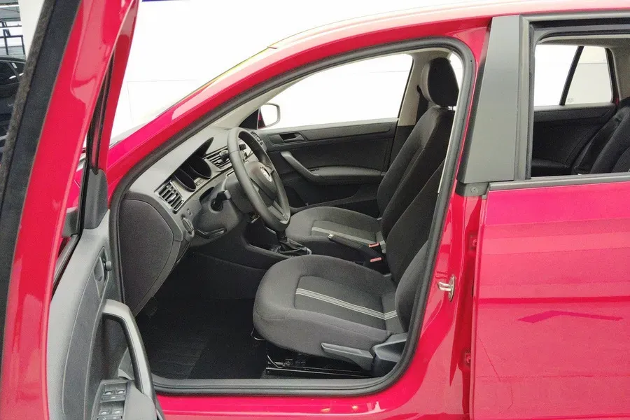 2020 Skoda Rapid Spaceback 1.5L 112HP L4 6AT,autocango,china used car exporter,china ev exporter,chinese used car exporter,chinese used ev exporter