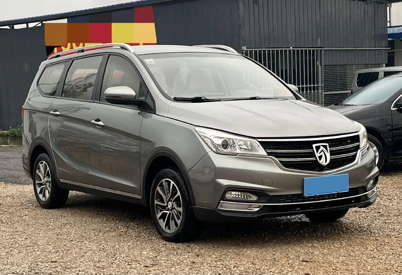 2017 BaoJun 730 1.5T 150HP L4 6MT,autocango,china used car exporter,china ev exporter,chinese used car exporter,chinese used ev exporter