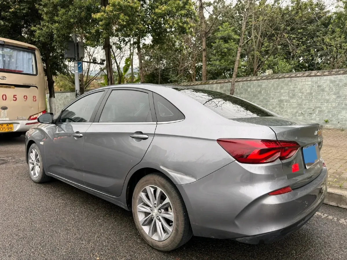 2020 Chevrolet Monza 1.5L 113HP L4 6AT,autocango,china used car exporter,china ev exporter,chinese used car exporter,chinese used ev exporter