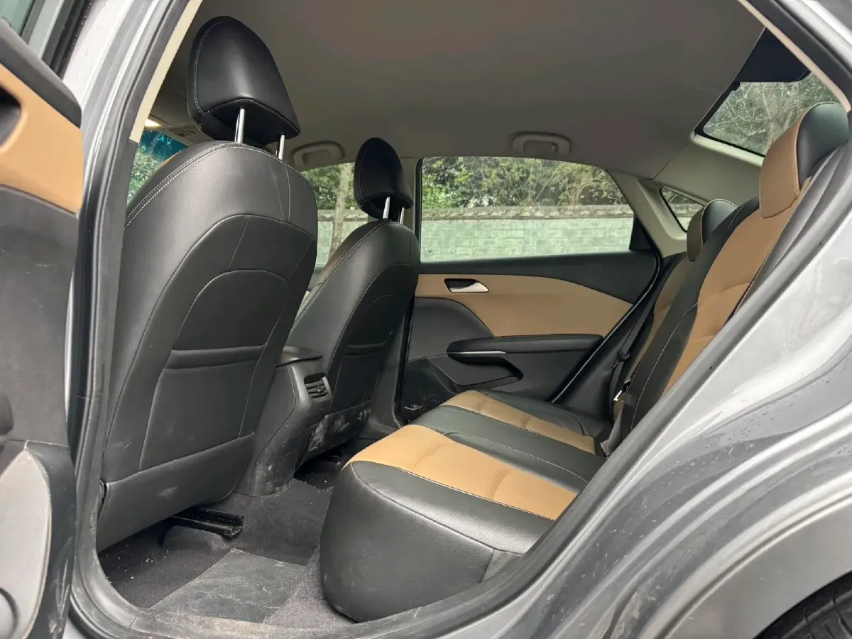 2020 Chevrolet Monza 1.5L 113HP L4 6AT,autocango,china used car exporter,china ev exporter,chinese used car exporter,chinese used ev exporter