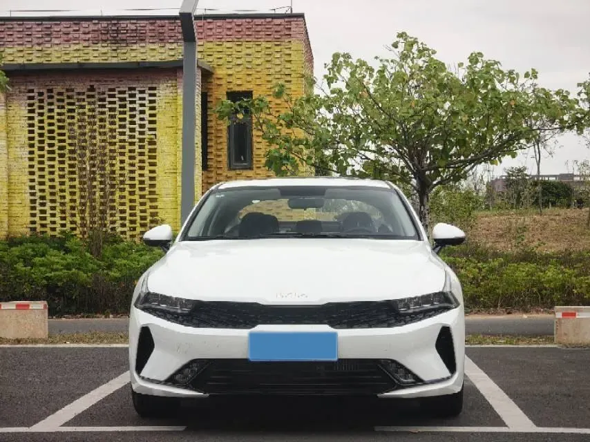 2025 Kia K5 1.5T 170HP L4 7DCT,autocango,china used car exporter,china ev exporter,chinese used car exporter,chinese used ev exporter