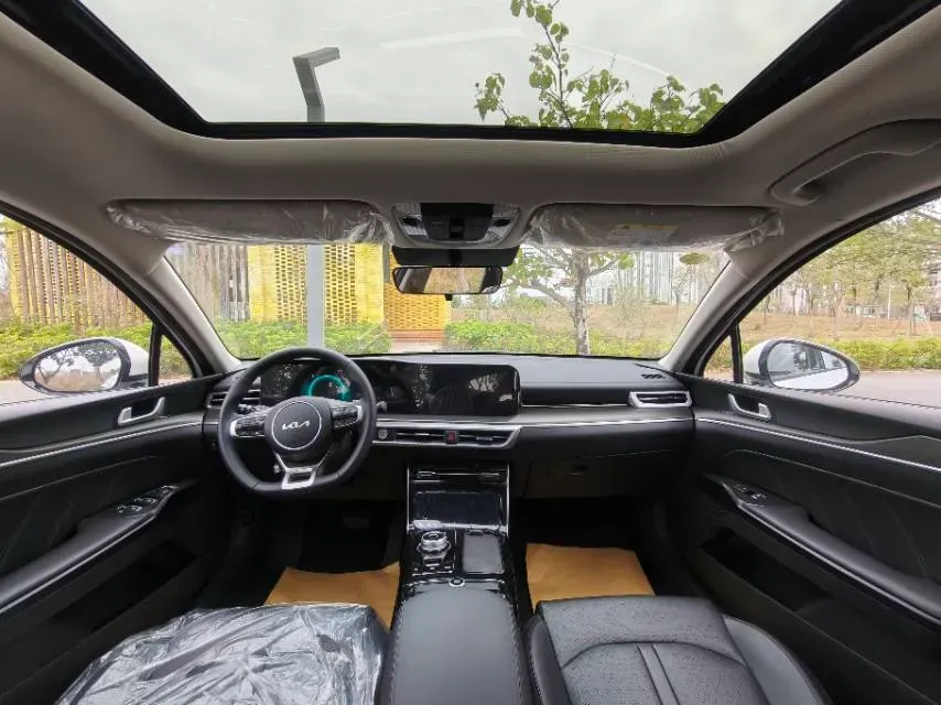 2025 Kia K5 1.5T 170HP L4 7DCT,autocango,china used car exporter,china ev exporter,chinese used car exporter,chinese used ev exporter