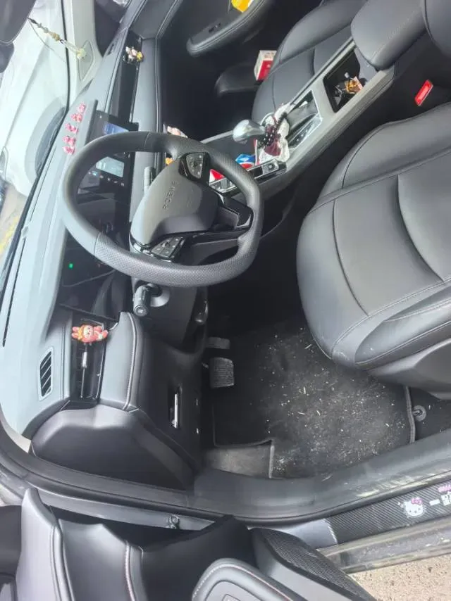 2023 Roewe i5 1.5L 129HP L4 CVT,autocango,china used car exporter,china ev exporter,chinese used car exporter,chinese used ev exporter