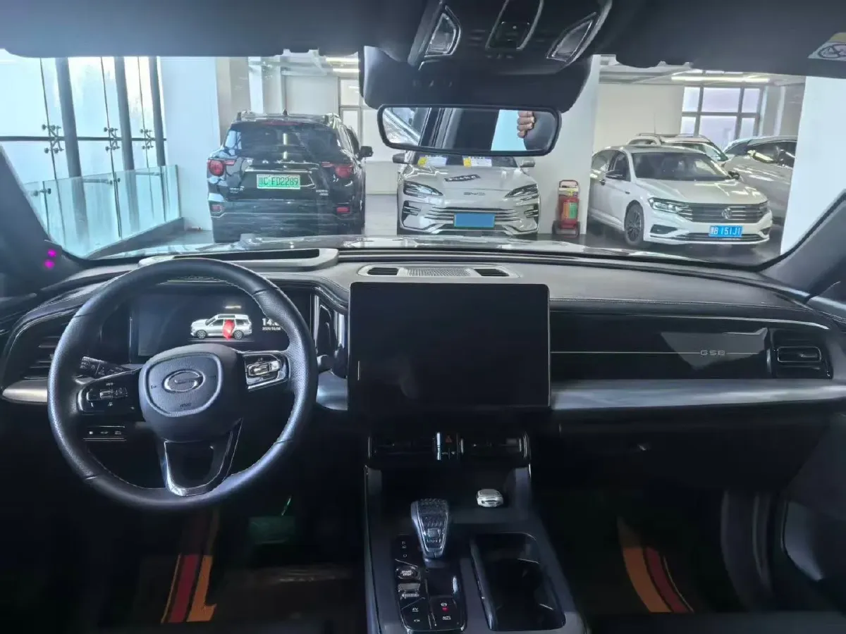 2024 GAC Trumpchi GS8 2.0T 190HP L4 E-CVT Hybrid,autocango,china used car exporter,china ev exporter,chinese used car exporter,chinese used ev exporter