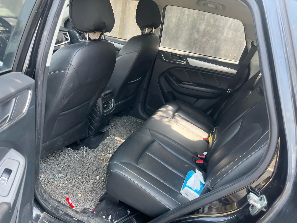 2020 Roewe i6 1.5T 169HP L4 7DCT,autocango,china used car exporter,china ev exporter,chinese used car exporter,chinese used ev exporter