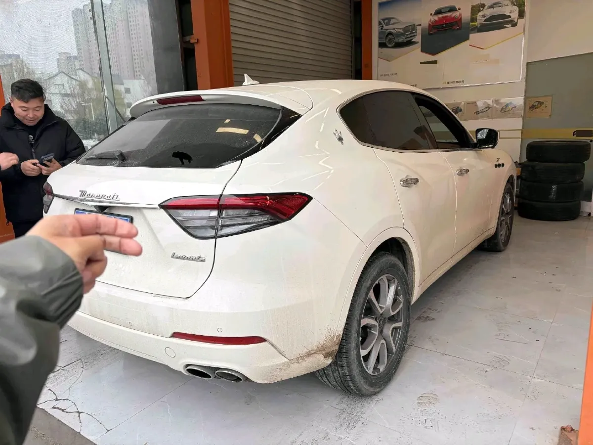 2022 Maserati Levante 2.0T 330HP L4 8AT,autocango,china used car exporter,china ev exporter,chinese used car exporter,chinese used ev exporter