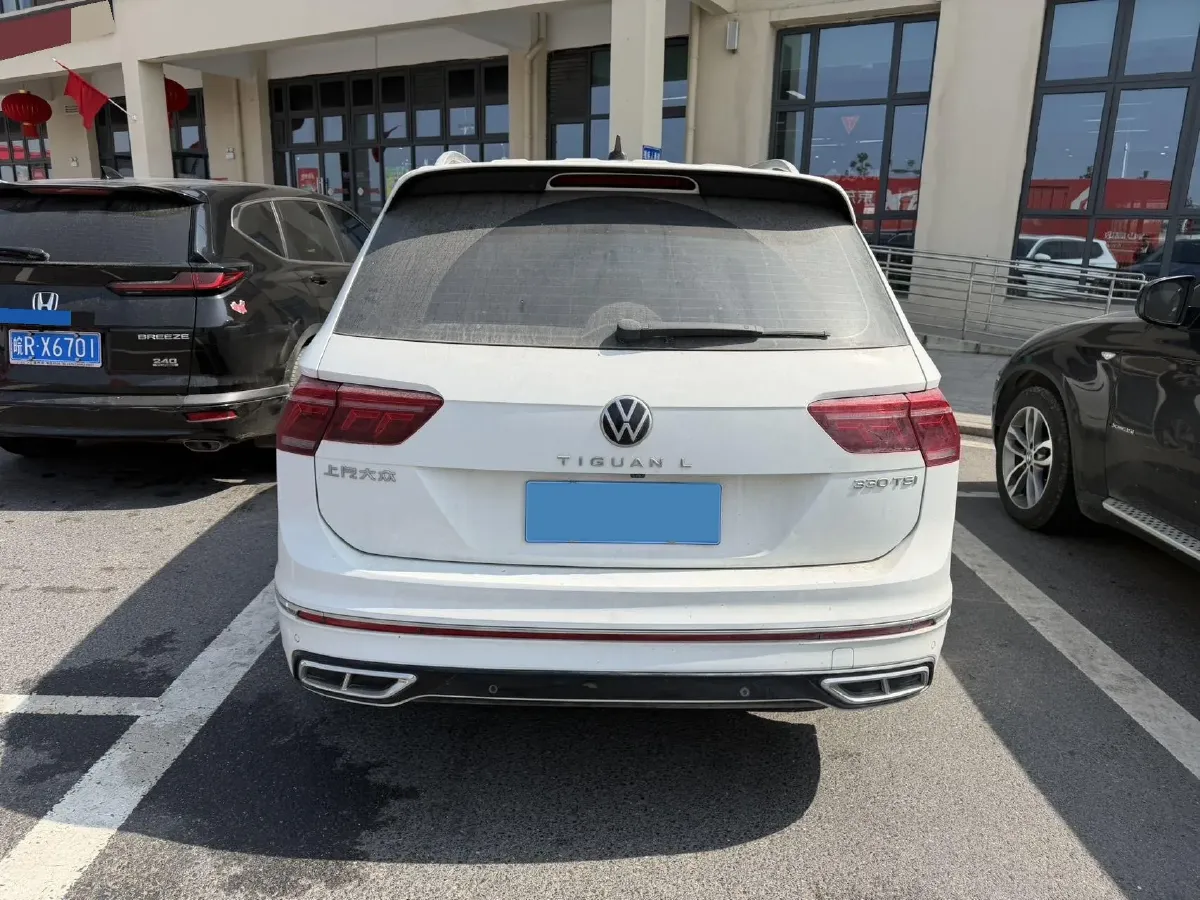 2023 Volkswagen Tiguan L 2.0T 186HP L4 7DCT,autocango,china used car exporter,china ev exporter,chinese used car exporter,chinese used ev exporter