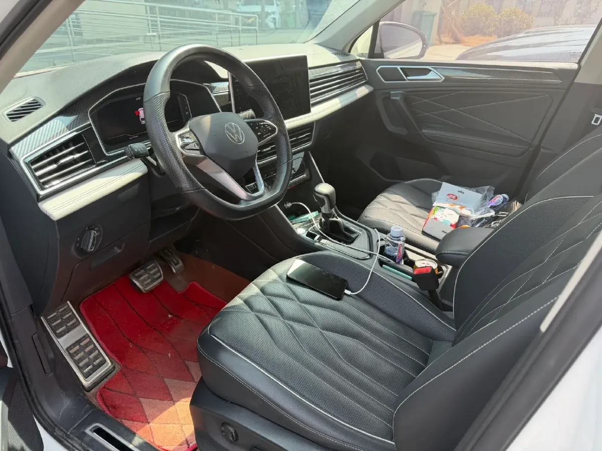2023 Volkswagen Tiguan L 2.0T 186HP L4 7DCT,autocango,china used car exporter,china ev exporter,chinese used car exporter,chinese used ev exporter