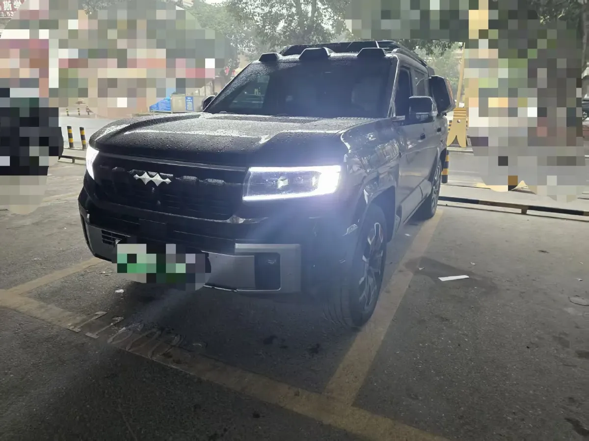 2025 FangChengBao Bao 8 2.0T 245HP L4 E-CVT PHEV 36.8KWH,autocango,china used car exporter,china ev exporter,chinese used car exporter,chinese used ev exporter