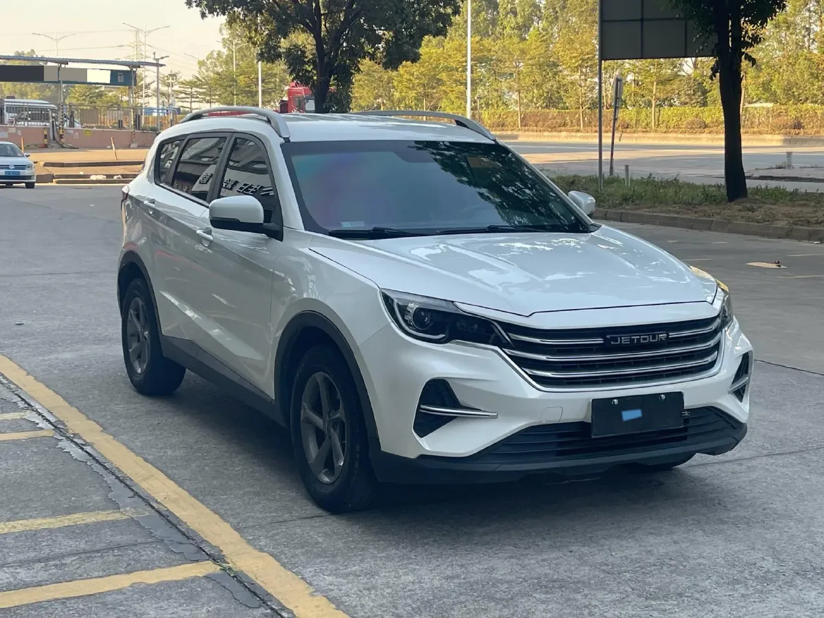 2020 Jetour X70M 1.5T 156HP L4 6DCT,autocango,china used car exporter,china ev exporter,chinese used car exporter,chinese used ev exporter