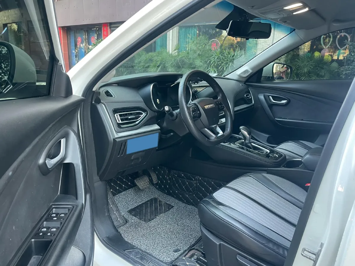 2020 Jetour X70M 1.5T 156HP L4 6DCT,autocango,china used car exporter,china ev exporter,chinese used car exporter,chinese used ev exporter