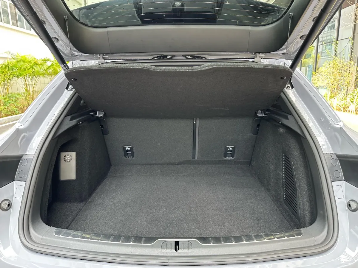 2025 AITO AITO M5 1.5T 152HP L4 REEV 42KWH,autocango,china used car exporter,china ev exporter,chinese used car exporter,chinese used ev exporter