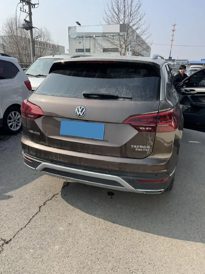 2019 Jeep Cherokee 2.0T 234HP L4 9AT,autocango,china used car exporter,china ev exporter,chinese used car exporter,chinese used ev exporter