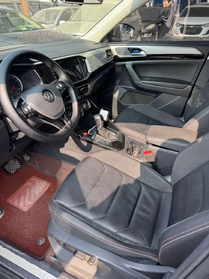 2019 Jeep Cherokee 2.0T 234HP L4 9AT,autocango,china used car exporter,china ev exporter,chinese used car exporter,chinese used ev exporter