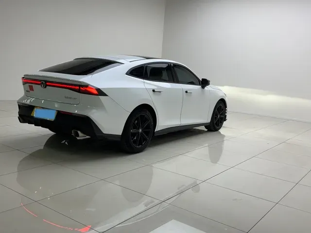 2022 ChangAn UNI-V 1.5T 188HP L4 7DCT,autocango,china used car exporter,china ev exporter,chinese used car exporter,chinese used ev exporter