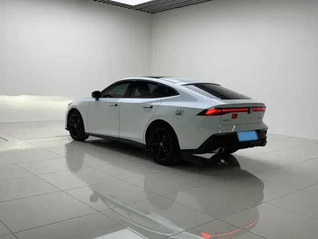 2022 ChangAn UNI-V 1.5T 188HP L4 7DCT,autocango,china used car exporter,china ev exporter,chinese used car exporter,chinese used ev exporter