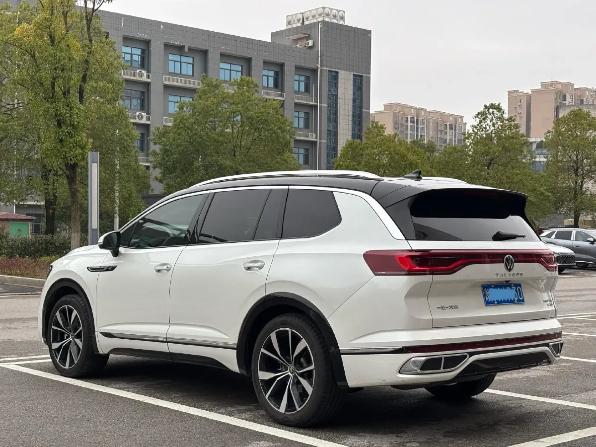 2021 Volkswagen Talagon 2.0T 220HP L4 7DCT,autocango,china used car exporter,china ev exporter,chinese used car exporter,chinese used ev exporter