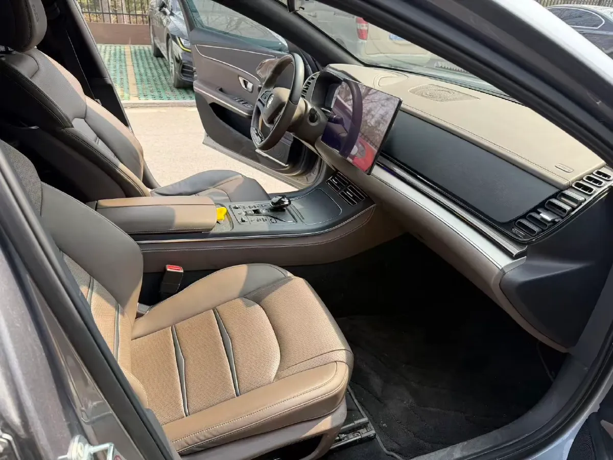 2020 WEY VV7 2.0T 227HP L4 7DCT PHEV,autocango,china used car exporter,china ev exporter,chinese used car exporter,chinese used ev exporter